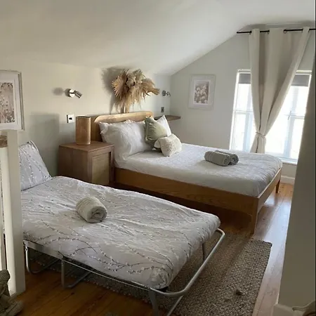 Gorgeous For Couples & Small Families Holiday home